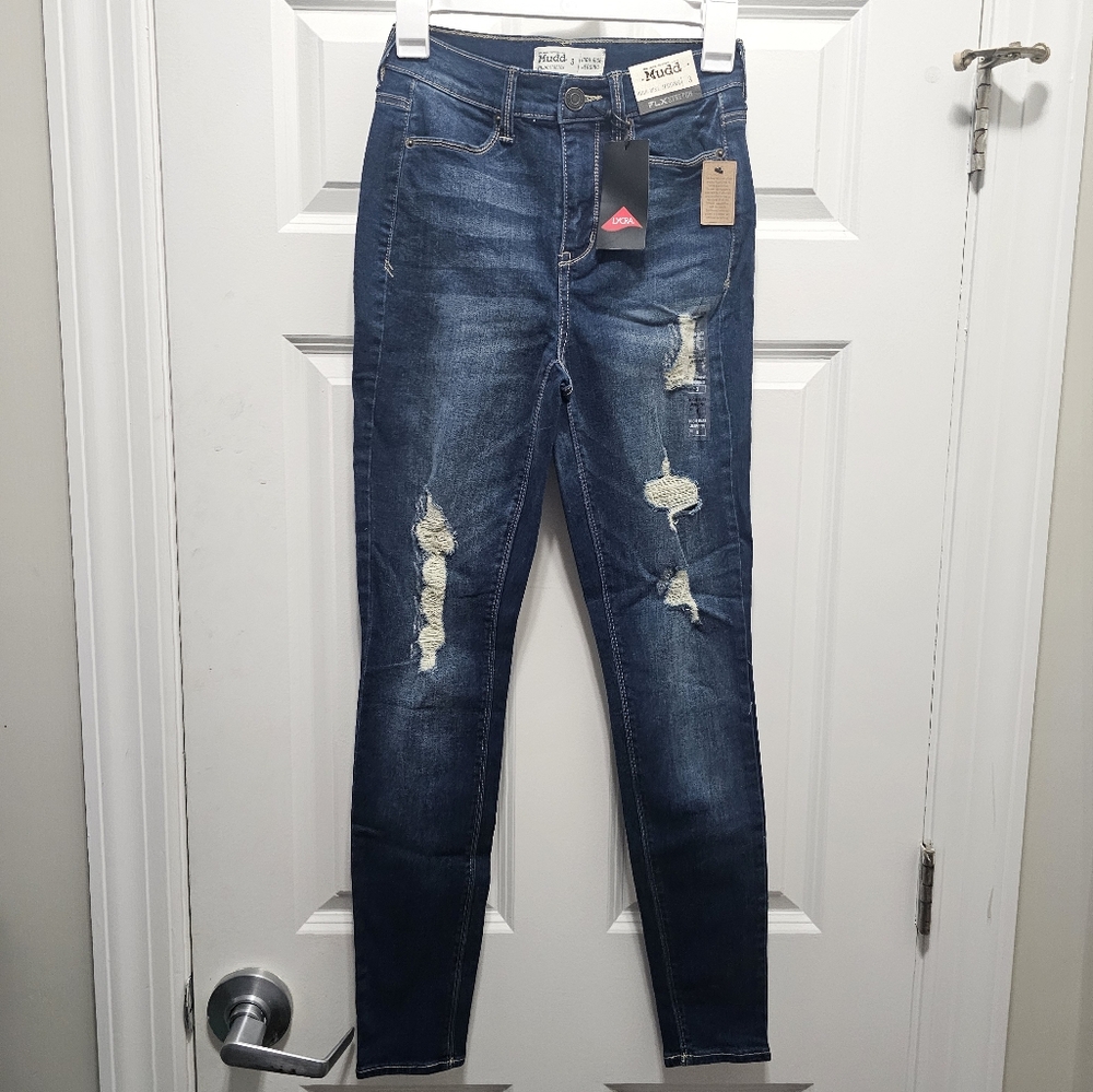 NWT Mudd Distressed Jeans Size: 3